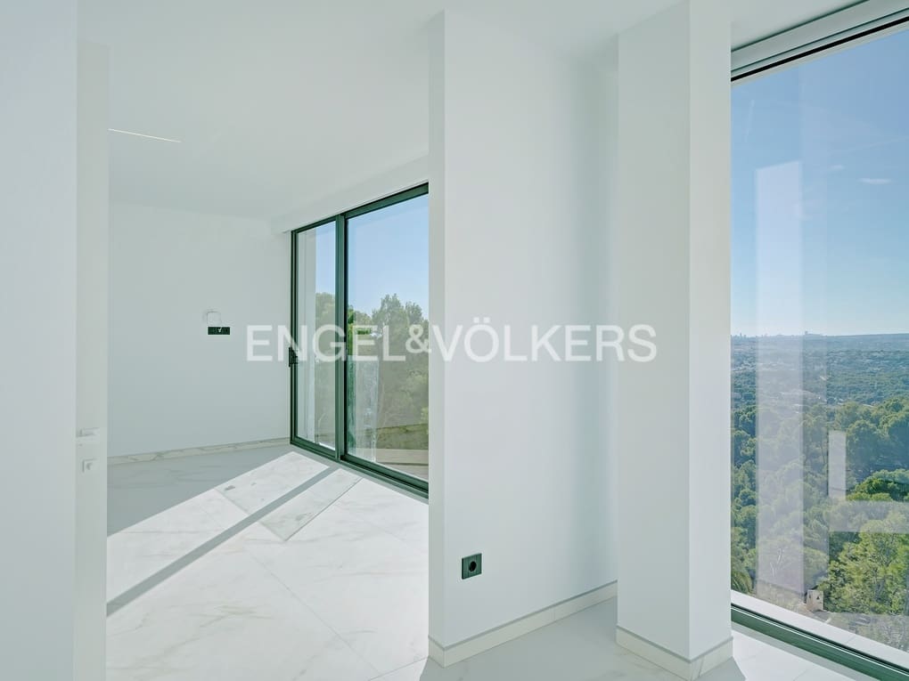 5 makuuhuone Huvila myytävänä paikassa Altea mukana uima-altaan 
autotalli - 2 350 000 € (Ref: 5578809)