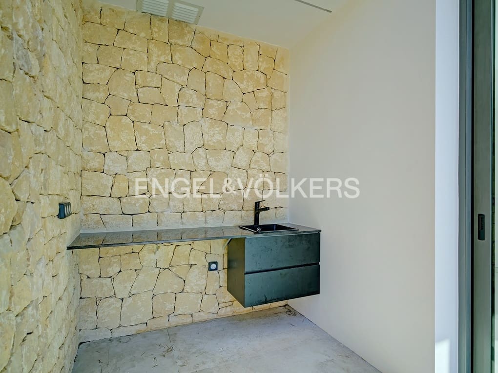 5 makuuhuone Huvila myytävänä paikassa Altea mukana uima-altaan 
autotalli - 2 350 000 € (Ref: 5578809)