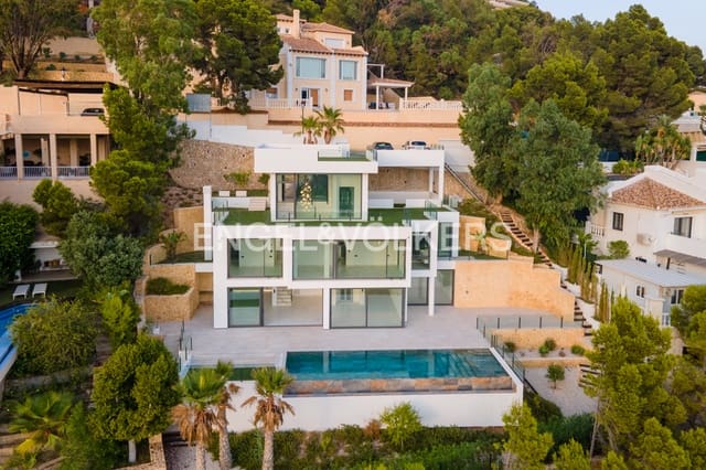 5 sypialnia Willa na sprzedaż w Altea z basenem garażem - 2 200 000 € (Ref: 5578809)