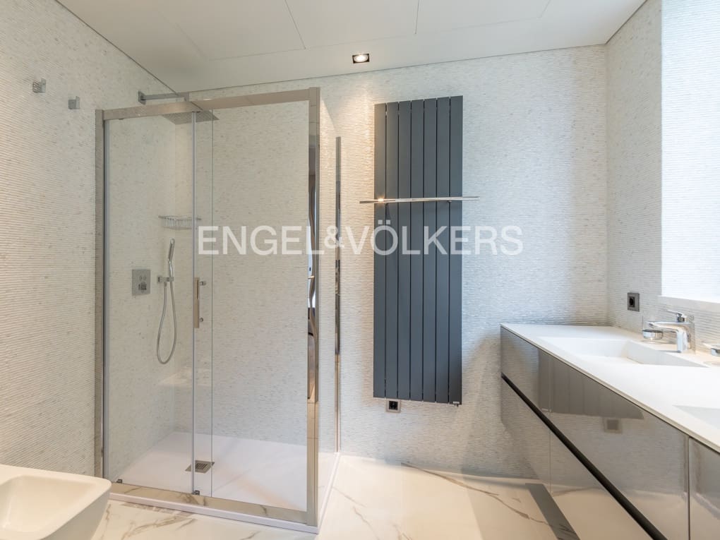 4 bedroom Villa for sale in Altea with pool garage - € 2,650,000 (Ref: 6520123)