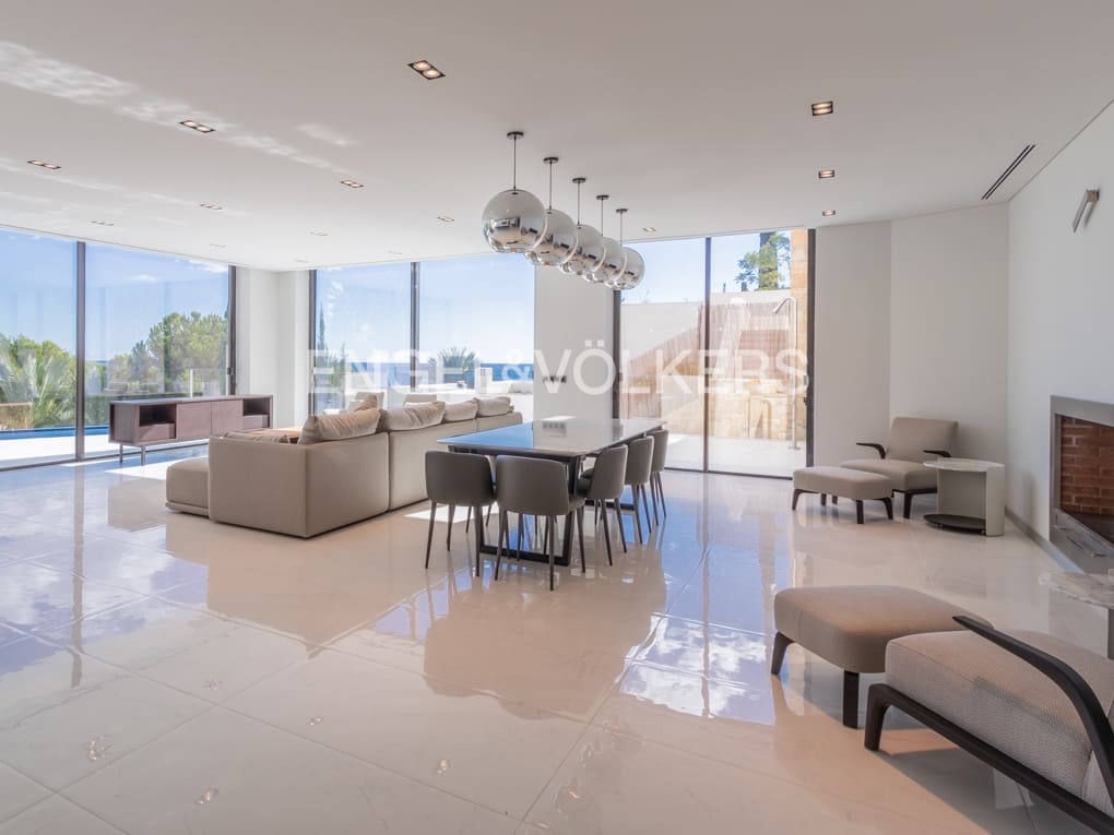 4 bedroom Villa for sale in Altea with pool garage - € 2,650,000 (Ref: 6520123)