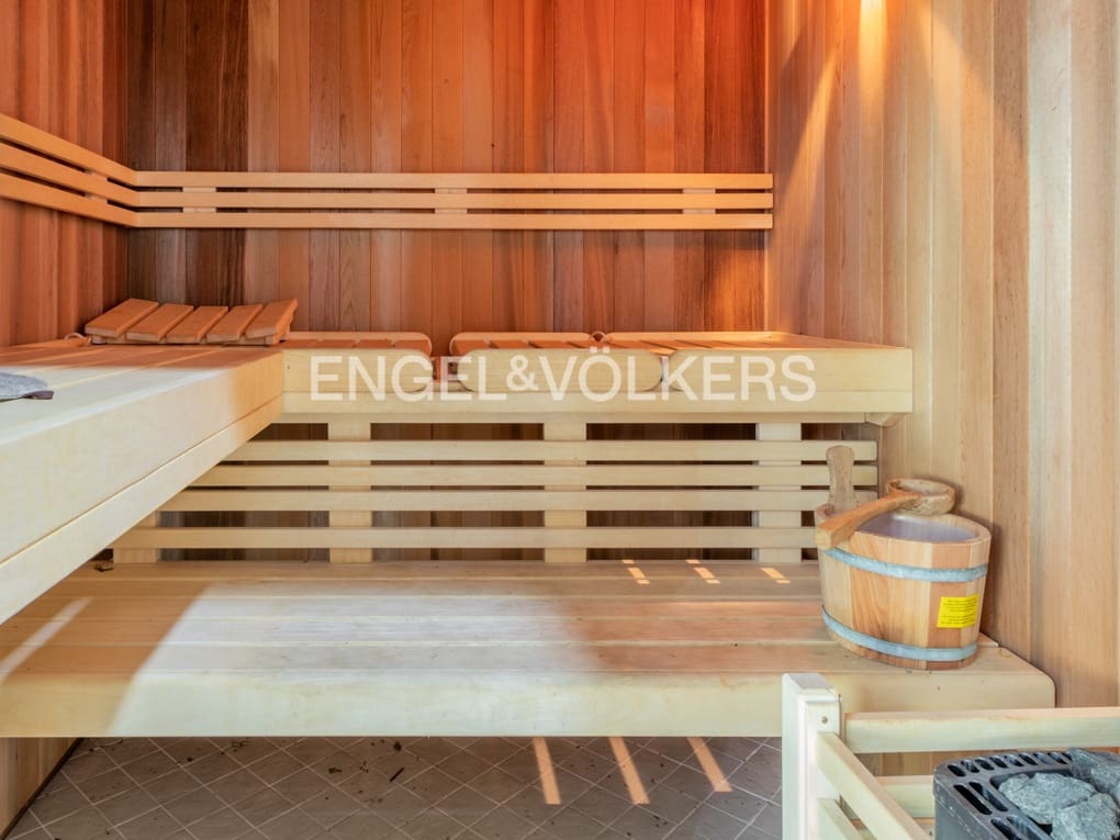 4 bedroom Villa for sale in Altea with pool garage - € 1,350,000 (Ref: 6544621)