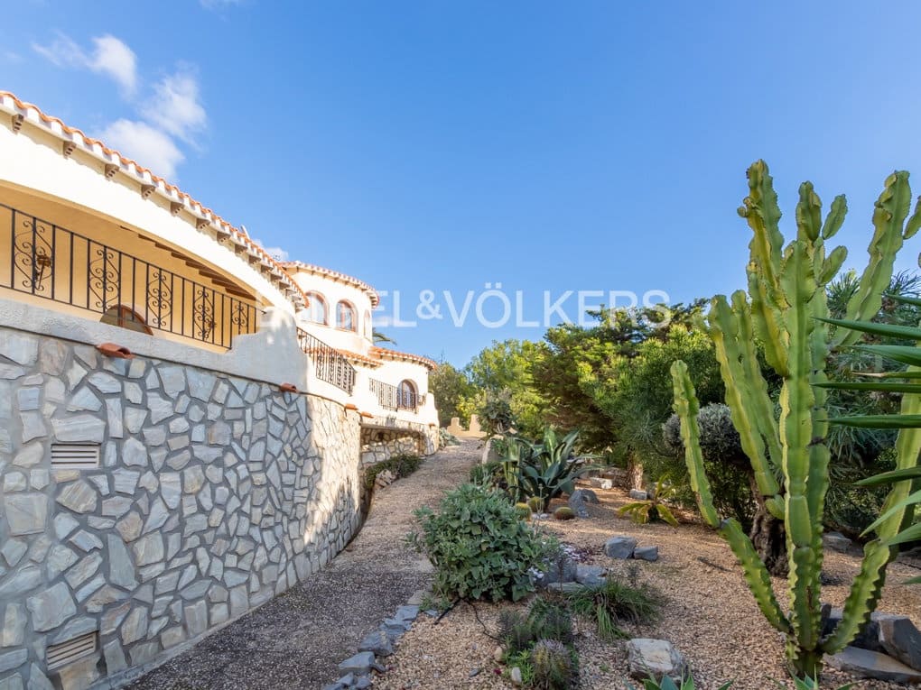 4 sypialnia Willa na sprzedaż w Altea z basenem garażem - 1 520 000 € (Ref: 6544621)