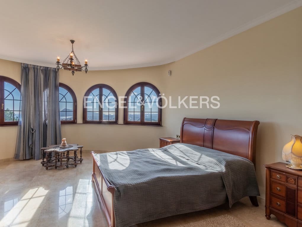 4 sypialnia Willa na sprzedaż w Altea z basenem garażem - 1 520 000 € (Ref: 6544621)