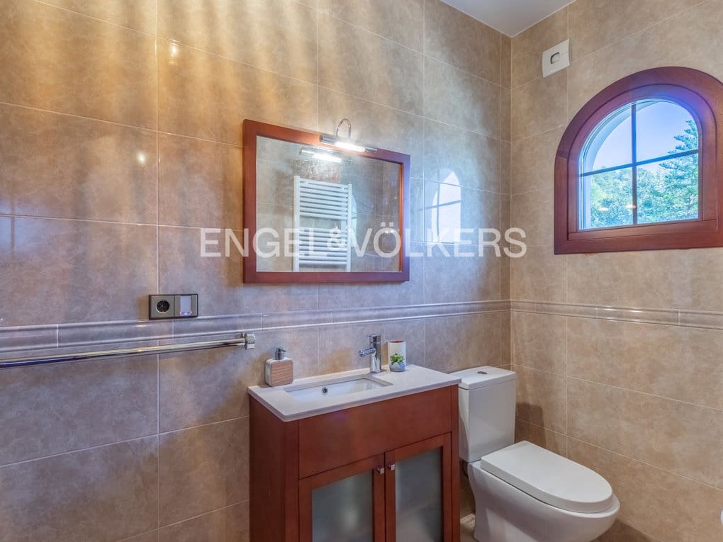 4 sypialnia Willa na sprzedaż w Altea z basenem garażem - 1 520 000 € (Ref: 6544621)
