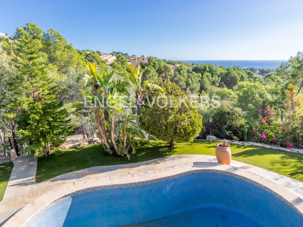4 sypialnia Willa na sprzedaż w Altea z basenem garażem - 1 520 000 € (Ref: 6544621)