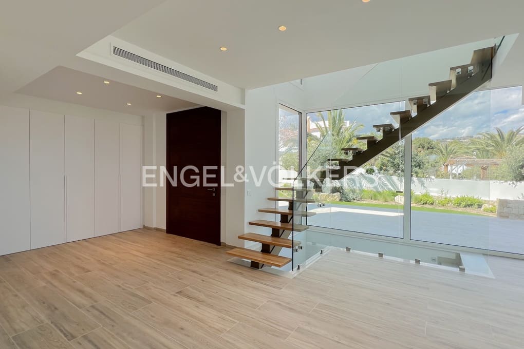 4 soveværelse Villa til salg i Benissa med swimmingpool garage - € 2.260.000 (Ref: 6768673)