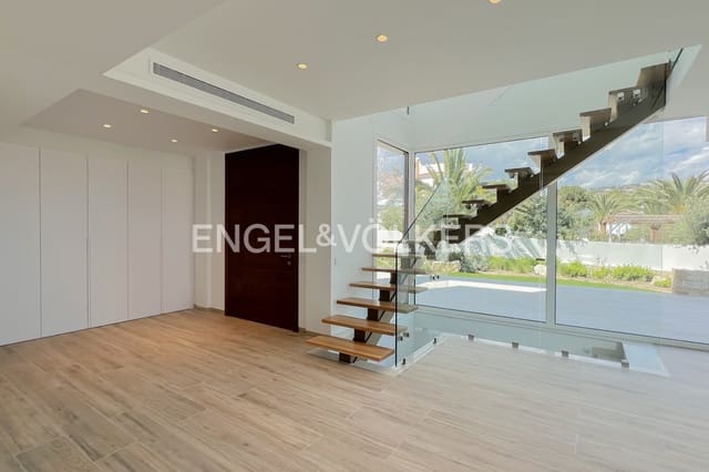 4 soveværelse Villa til salg i Benissa med swimmingpool garage - € 2.260.000 (Ref: 6768673)