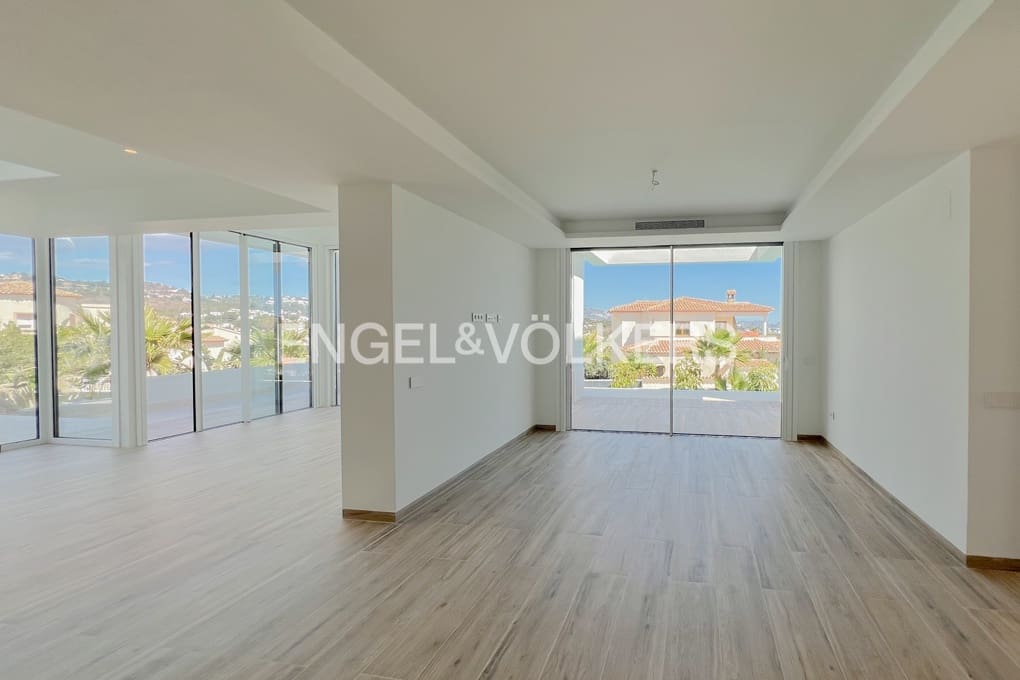 4 soveværelse Villa til salg i Benissa med swimmingpool garage - € 2.260.000 (Ref: 6768673)