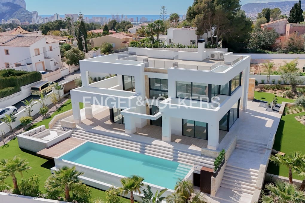 4 soveværelse Villa til salg i Benissa med swimmingpool garage - € 2.260.000 (Ref: 6768673)