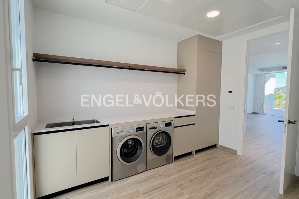 4 soveværelse Villa til salg i Benissa med swimmingpool garage - € 2.260.000 (Ref: 6768673)