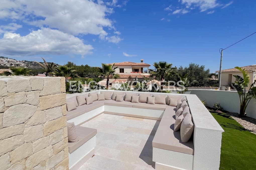 4 soveværelse Villa til salg i Benissa med swimmingpool garage - € 2.260.000 (Ref: 6768673)