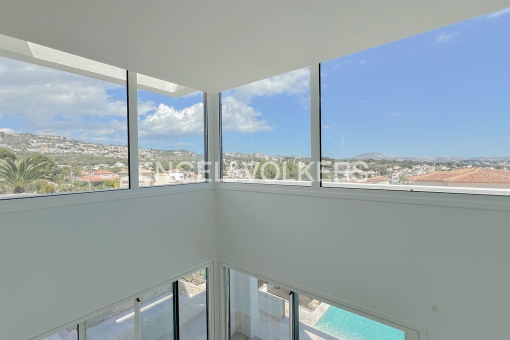 4 soveværelse Villa til salg i Benissa med swimmingpool garage - € 2.260.000 (Ref: 6768673)