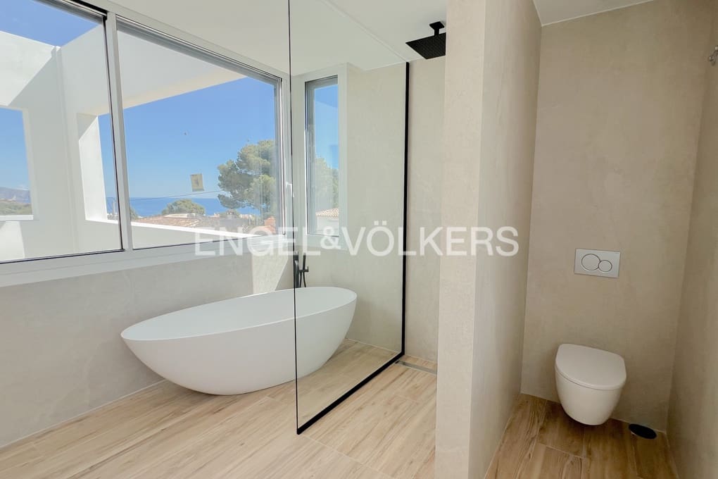 4 soveværelse Villa til salg i Benissa med swimmingpool garage - € 2.260.000 (Ref: 6768673)