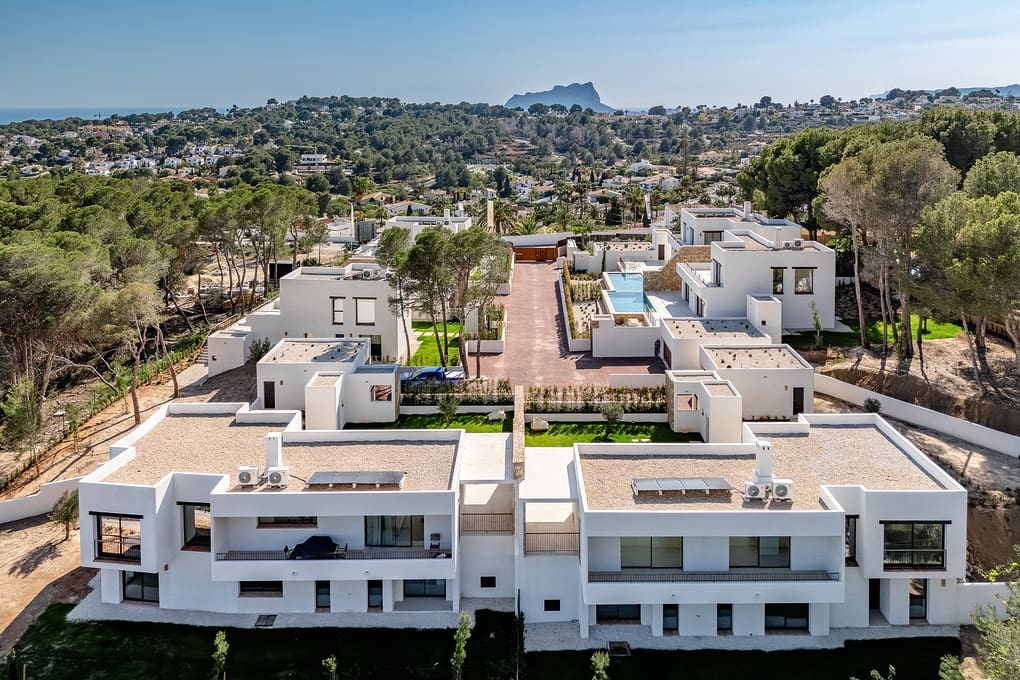 3 bedroom Villa for sale in Moraira with pool garage - € 1,690,000 (Ref: 7243717)