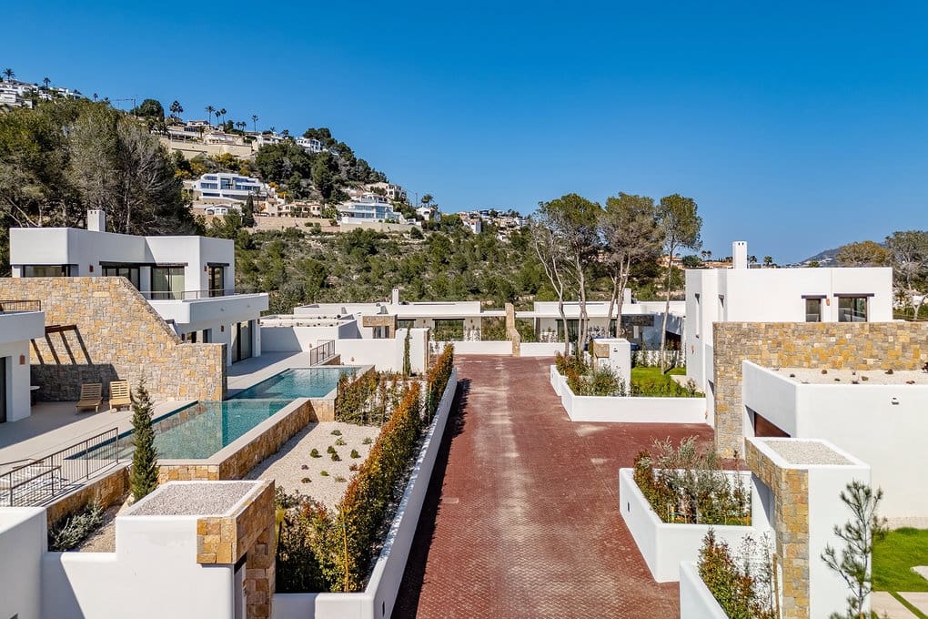 3 bedroom Villa for sale in Moraira with pool garage - € 1,690,000 (Ref: 7243717)