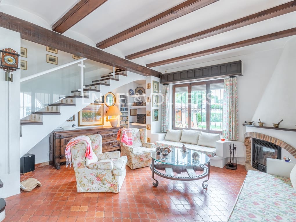 5 bedroom Villa for sale in Moraira with pool garage - € 1,650,000 (Ref: 7343602)