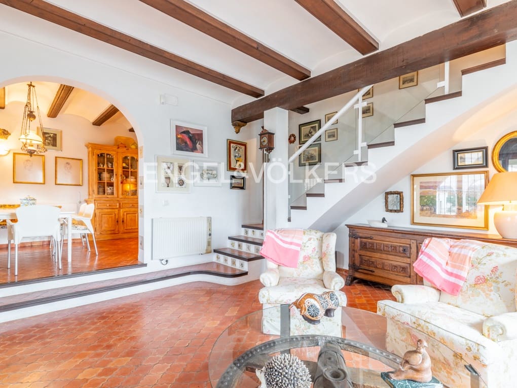 5 bedroom Villa for sale in Moraira with pool garage - € 1,650,000 (Ref: 7343602)