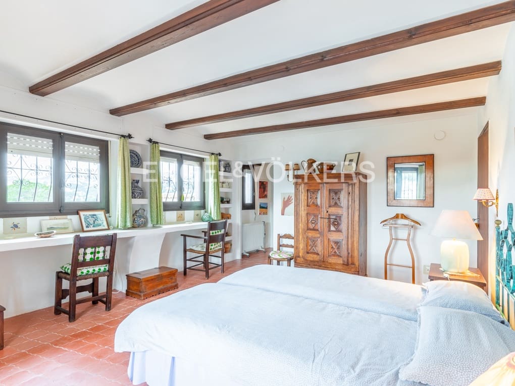 5 bedroom Villa for sale in Moraira with pool garage - € 1,650,000 (Ref: 7343602)