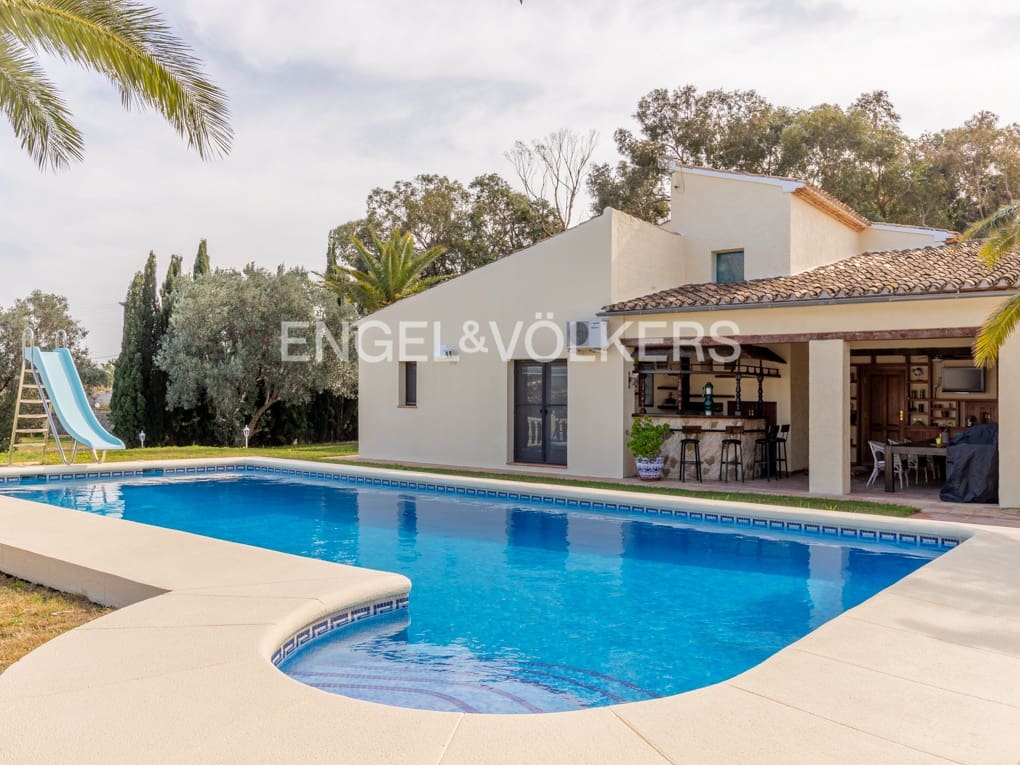 7 soveværelse Finca/Landehus til salg i Benissa med swimmingpool garage - € 995.000 (Ref: 7415786)