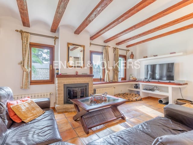 7 makuuhuone Maalaistalo myytävänä paikassa Benissa mukana uima-altaan 
autotalli - 995 000 € (Ref: 7415786)