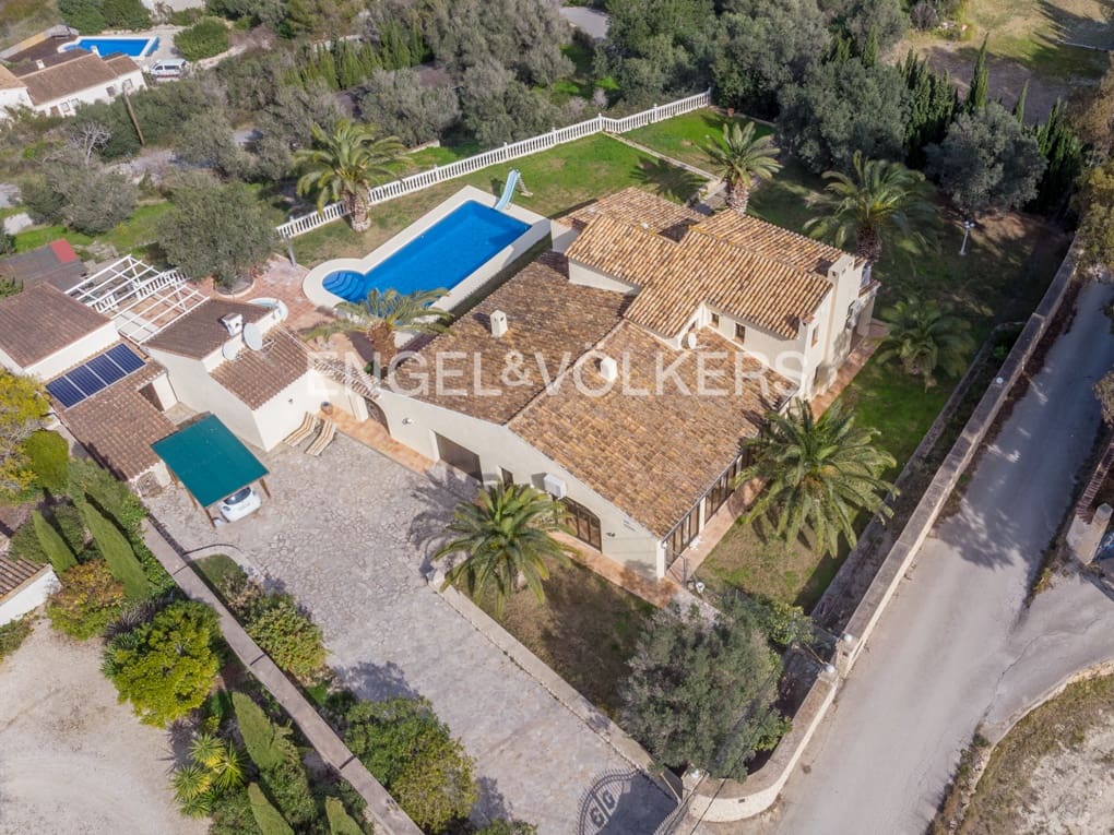 7 soveværelse Finca/Landehus til salg i Benissa med swimmingpool garage - € 995.000 (Ref: 7415786)