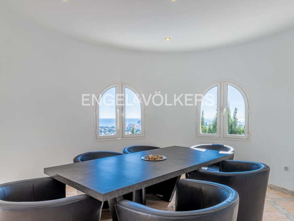 4 soveværelse Villa til salg i Calpe / Calp med swimmingpool garage - € 1.250.000 (Ref: 7482184)