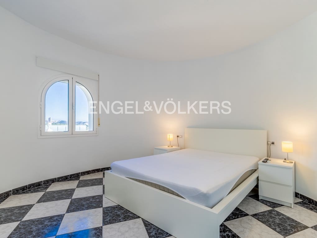 4 soveværelse Villa til salg i Calpe / Calp med swimmingpool garage - € 1.250.000 (Ref: 7482184)