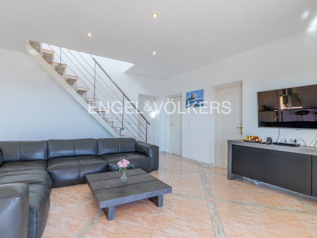 4 soveværelse Villa til salg i Calpe / Calp med swimmingpool garage - € 1.250.000 (Ref: 7482184)