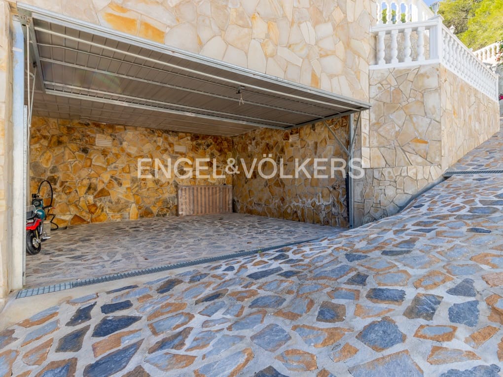 4 soveværelse Villa til salg i Calpe / Calp med swimmingpool garage - € 1.250.000 (Ref: 7482184)