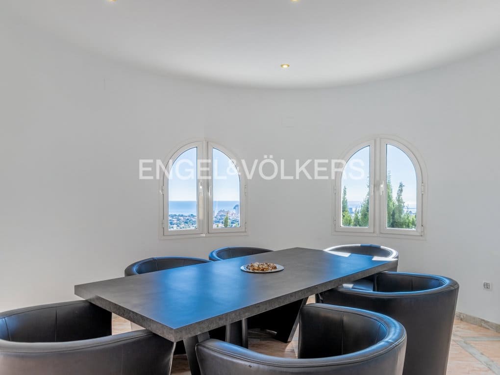 4 sovrum Villa till salu i Calpe / Calp med pool garage - 1 400 000 € (Ref: 7482184)