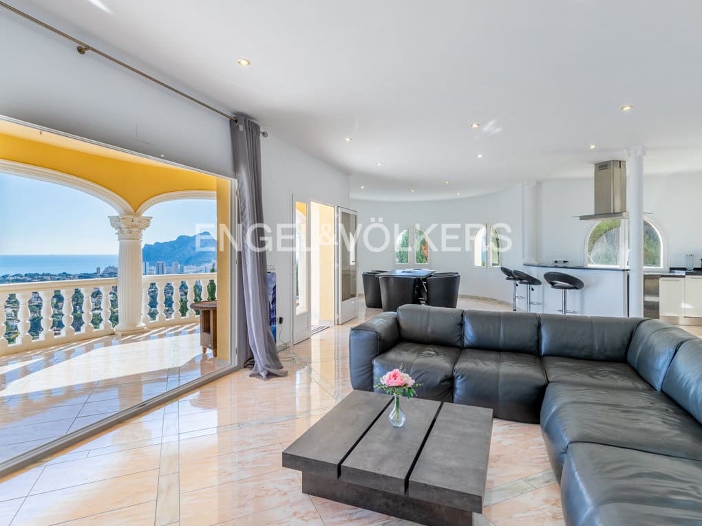 4 sovrum Villa till salu i Calpe / Calp med pool garage - 1 400 000 € (Ref: 7482184)