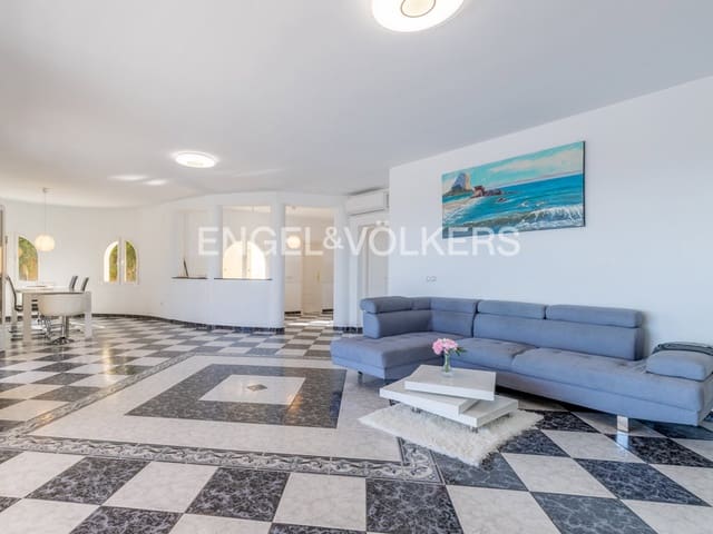 4 chambre Villa/Maison à vendre à Pueblo, Calpe / Calp avec piscine garage - 1 400 000 € (Ref: 7482184)