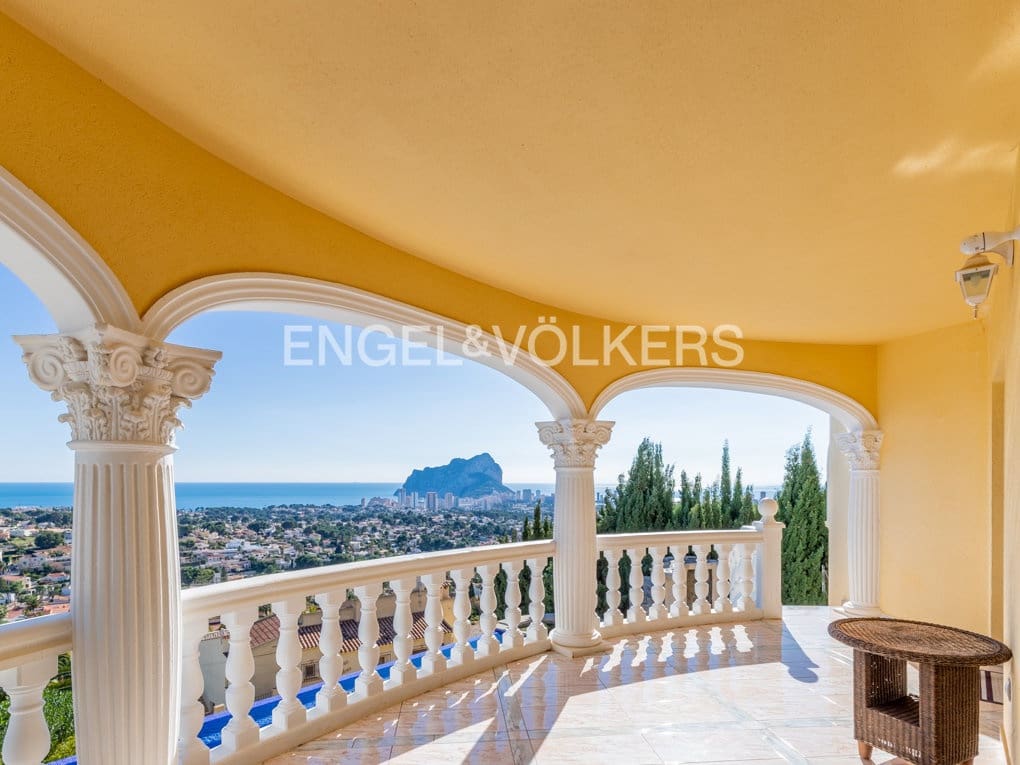 4 sovrum Villa till salu i Calpe / Calp med pool garage - 1 400 000 € (Ref: 7482184)