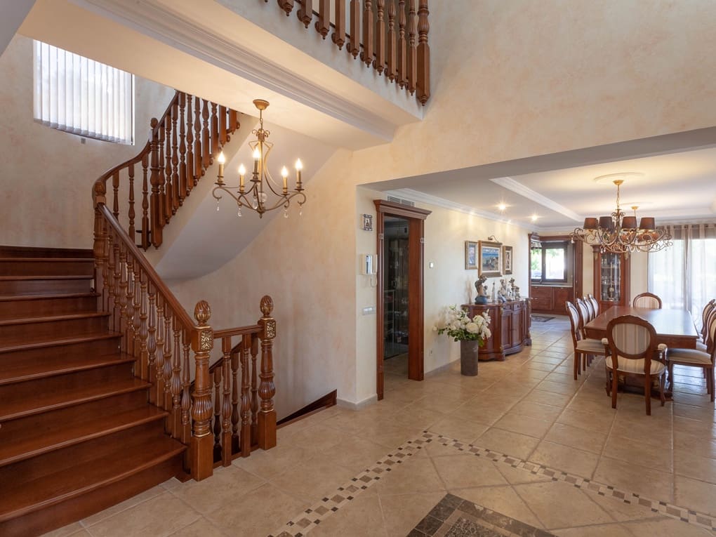 5 soveværelse Villa til salg i Benissa med swimmingpool garage - € 3.130.000 (Ref: 7513863)