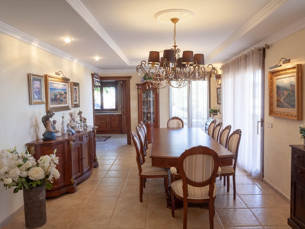 5 soveværelse Villa til salg i Benissa med swimmingpool garage - € 3.130.000 (Ref: 7513863)