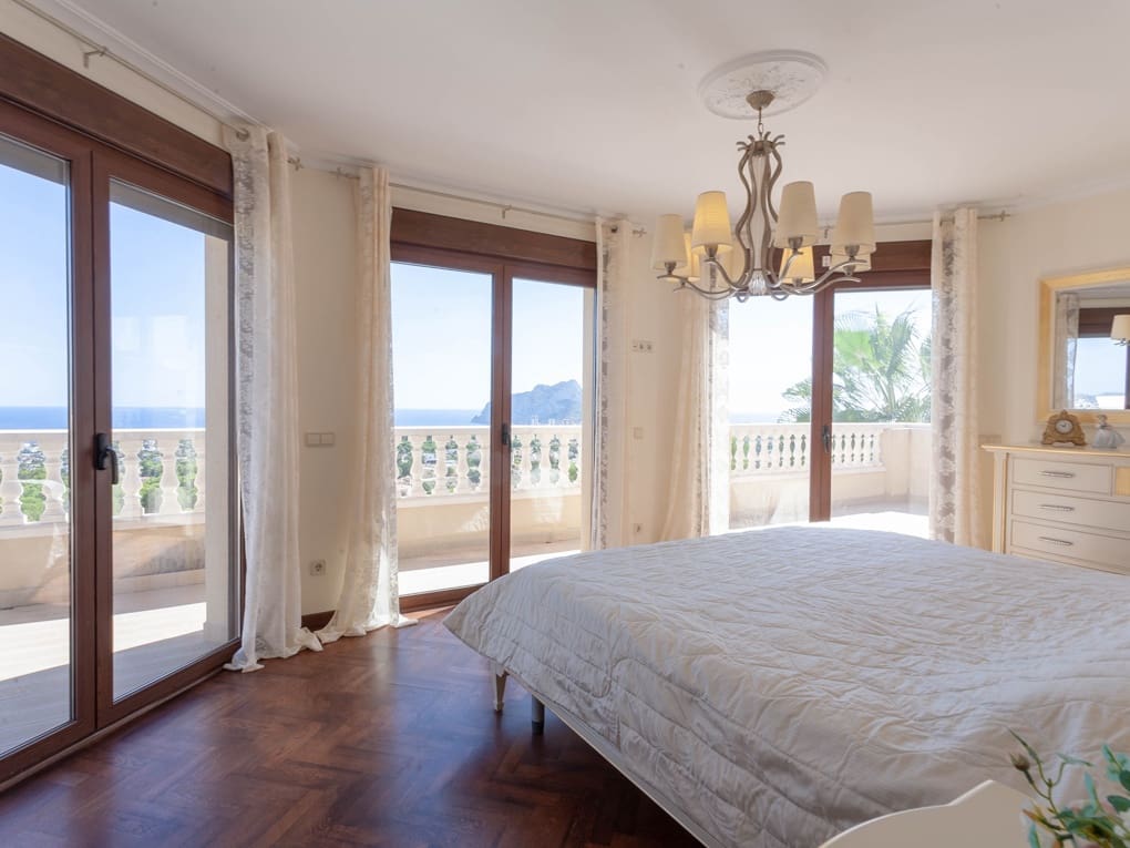 5 soveværelse Villa til salg i Benissa med swimmingpool garage - € 3.130.000 (Ref: 7513863)