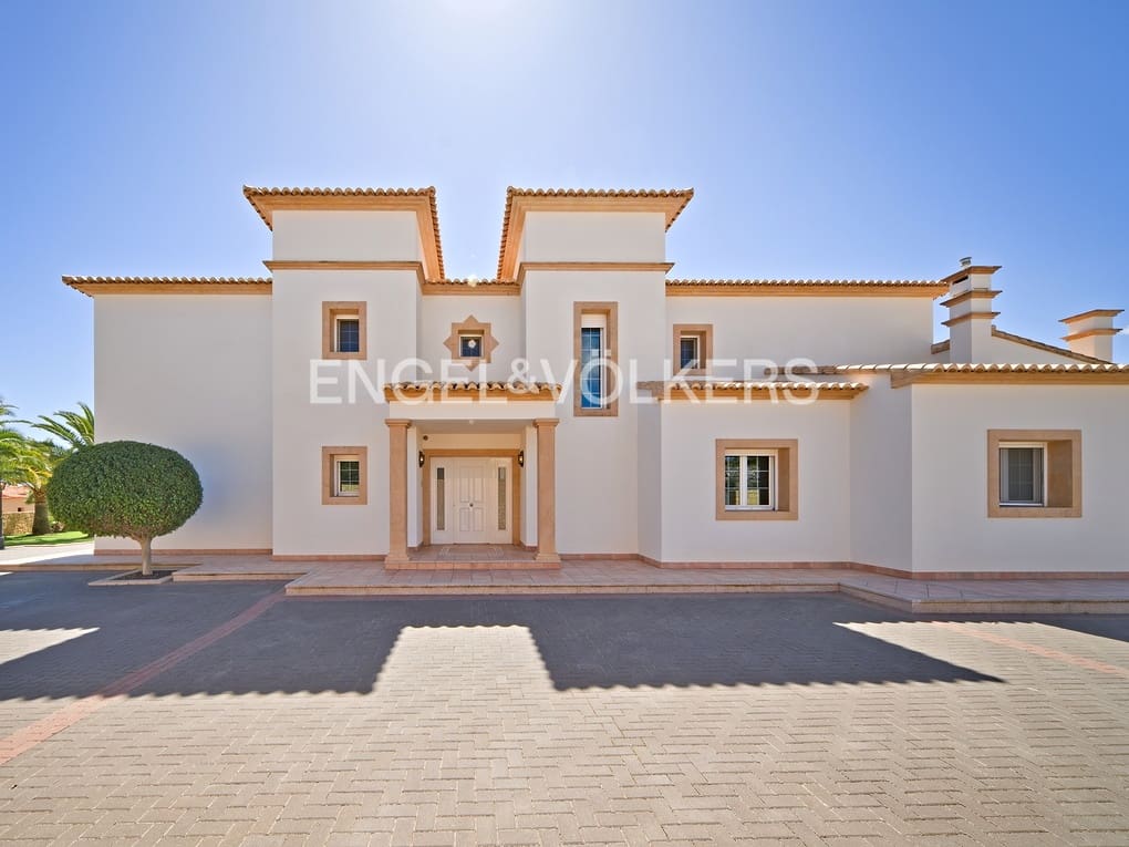 Chalet de 6 habitaciones en Calpe / Calp en venta con piscina garaje - 3.150.000 € (Ref: 7537323)