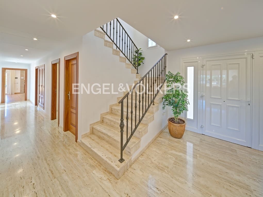 Chalet de 6 habitaciones en Calpe / Calp en venta con piscina garaje - 3.150.000 € (Ref: 7537323)