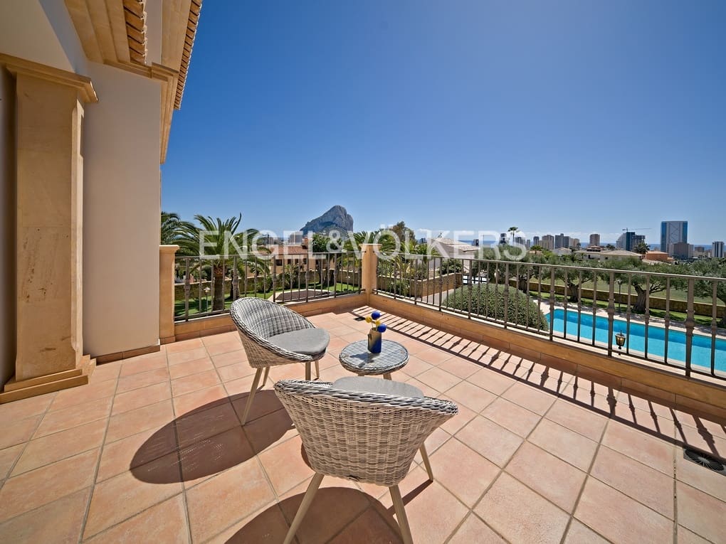 Chalet de 6 habitaciones en Calpe / Calp en venta con piscina garaje - 3.150.000 € (Ref: 7537323)