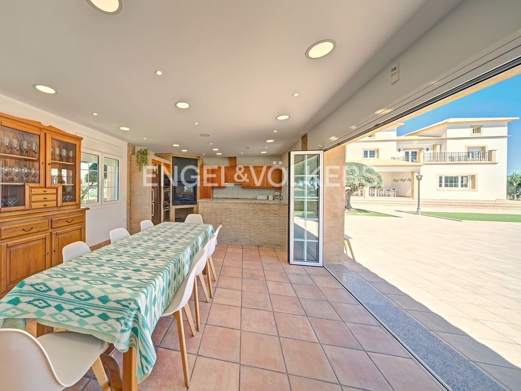 Chalet de 6 habitaciones en Calpe / Calp en venta con piscina garaje - 3.150.000 € (Ref: 7537323)