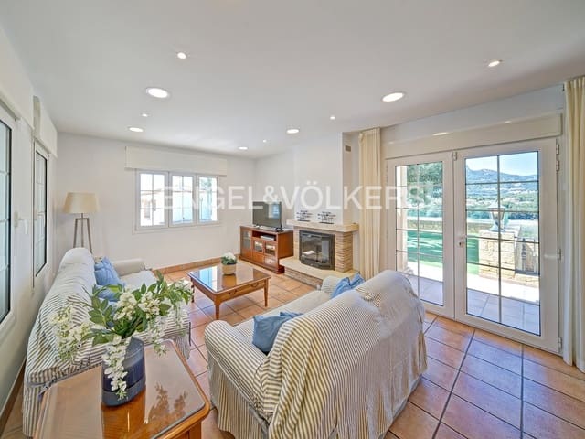 6 makuuhuone Huvila myytävänä paikassa Pueblo, Calpe / Calp mukana uima-altaan 
autotalli - 3 150 000 € (Ref: 7537323)