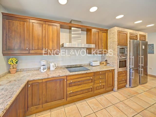 6 makuuhuone Huvila myytävänä paikassa Pueblo, Calpe / Calp mukana uima-altaan 
autotalli - 3 150 000 € (Ref: 7537323)