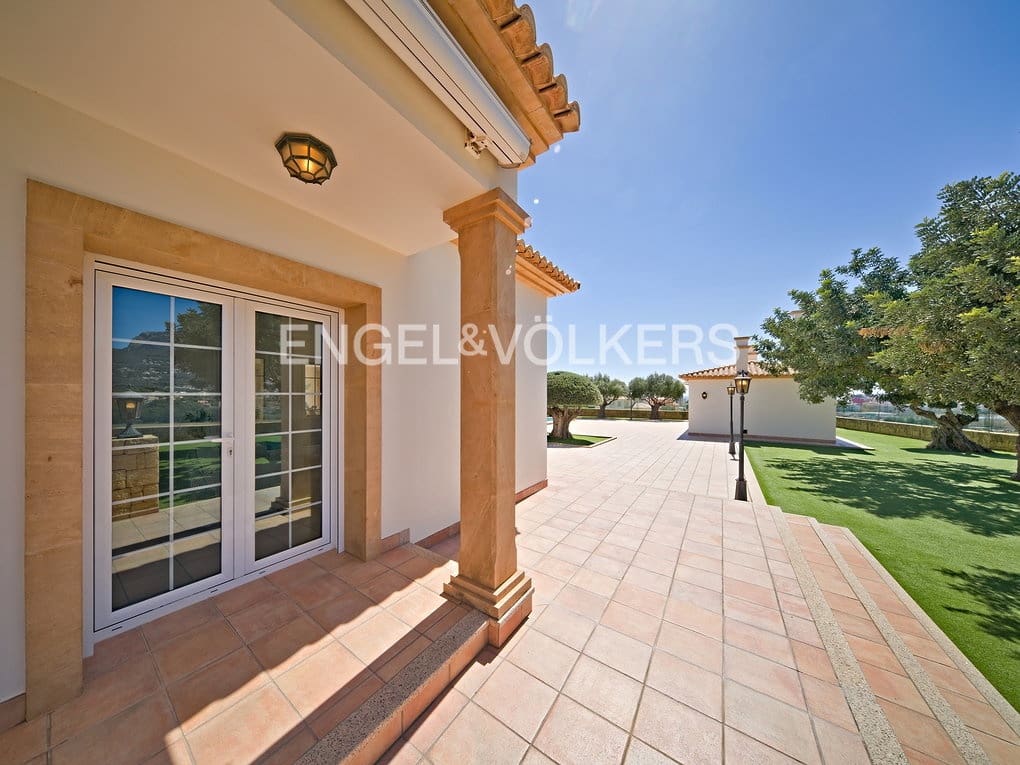 6 soveværelse Villa til salg i Calpe / Calp med swimmingpool garage - € 3.150.000 (Ref: 7537323)