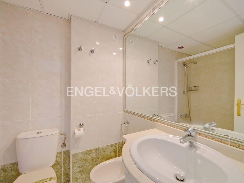 2 makuuhuone Huoneisto myytävänä paikassa Calpe / Calp mukana uima-altaan 
autotalli - 530 000 € (Ref: 7662197)