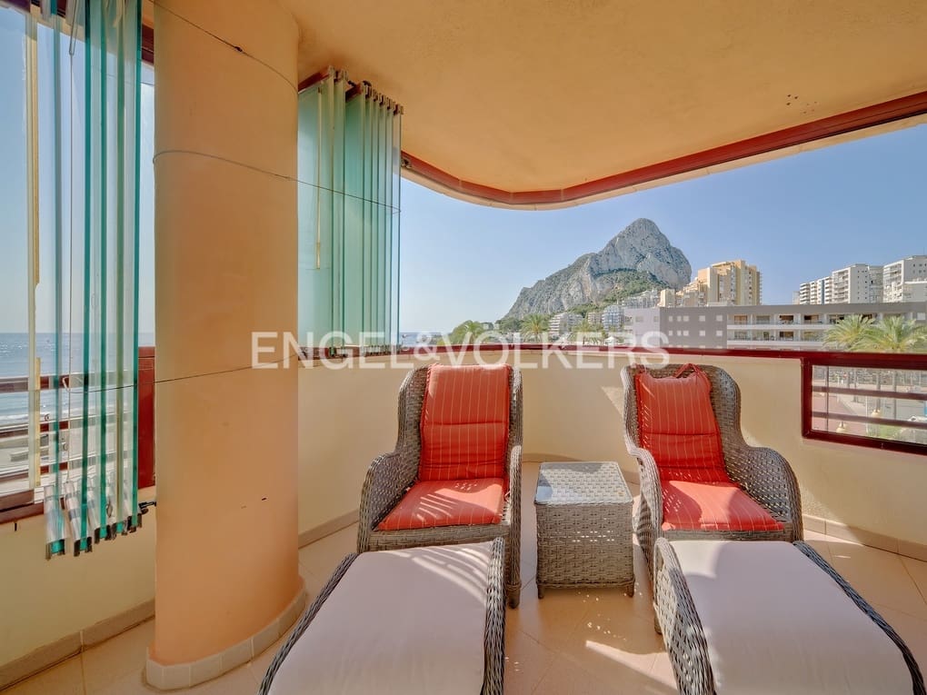 2 makuuhuone Huoneisto myytävänä paikassa Calpe / Calp mukana uima-altaan 
autotalli - 530 000 € (Ref: 7662197)