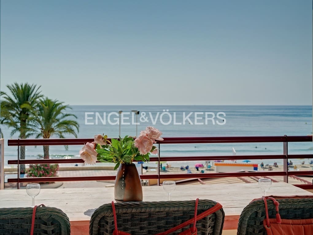 2 makuuhuone Huoneisto myytävänä paikassa Calpe / Calp mukana uima-altaan 
autotalli - 530 000 € (Ref: 7662197)