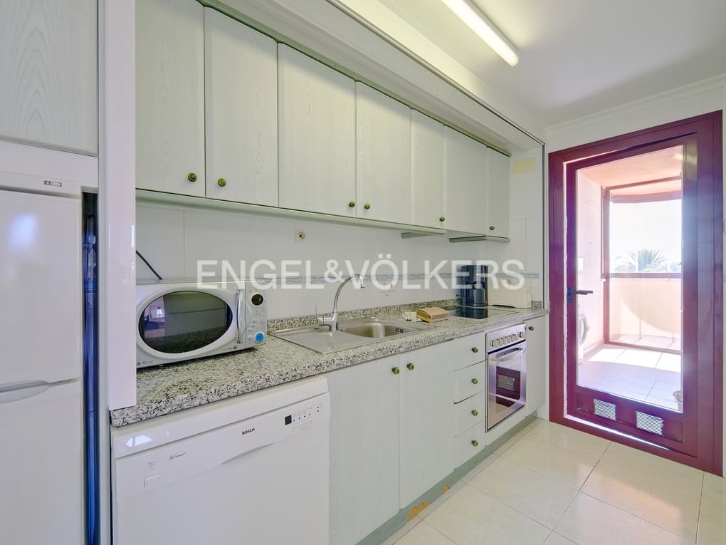 2 makuuhuone Huoneisto myytävänä paikassa Calpe / Calp mukana uima-altaan 
autotalli - 530 000 € (Ref: 7662197)