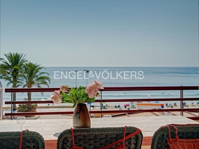 2 makuuhuone Huoneisto myytävänä paikassa Calpe / Calp mukana uima-altaan 
autotalli - 530 000 € (Ref: 7662197)