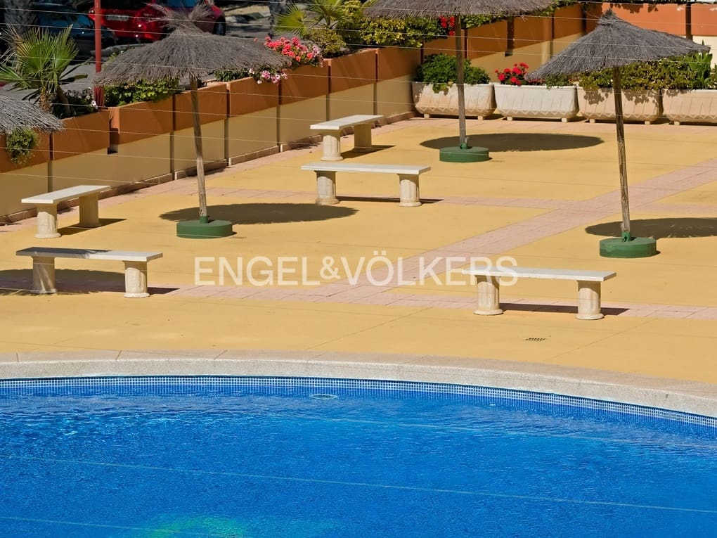 2 makuuhuone Huoneisto myytävänä paikassa Calpe / Calp mukana uima-altaan 
autotalli - 530 000 € (Ref: 7662197)